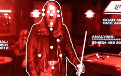 Vydloubnout oči, zapečetit ohryzek, rozbít lebku, ohlušit uši…